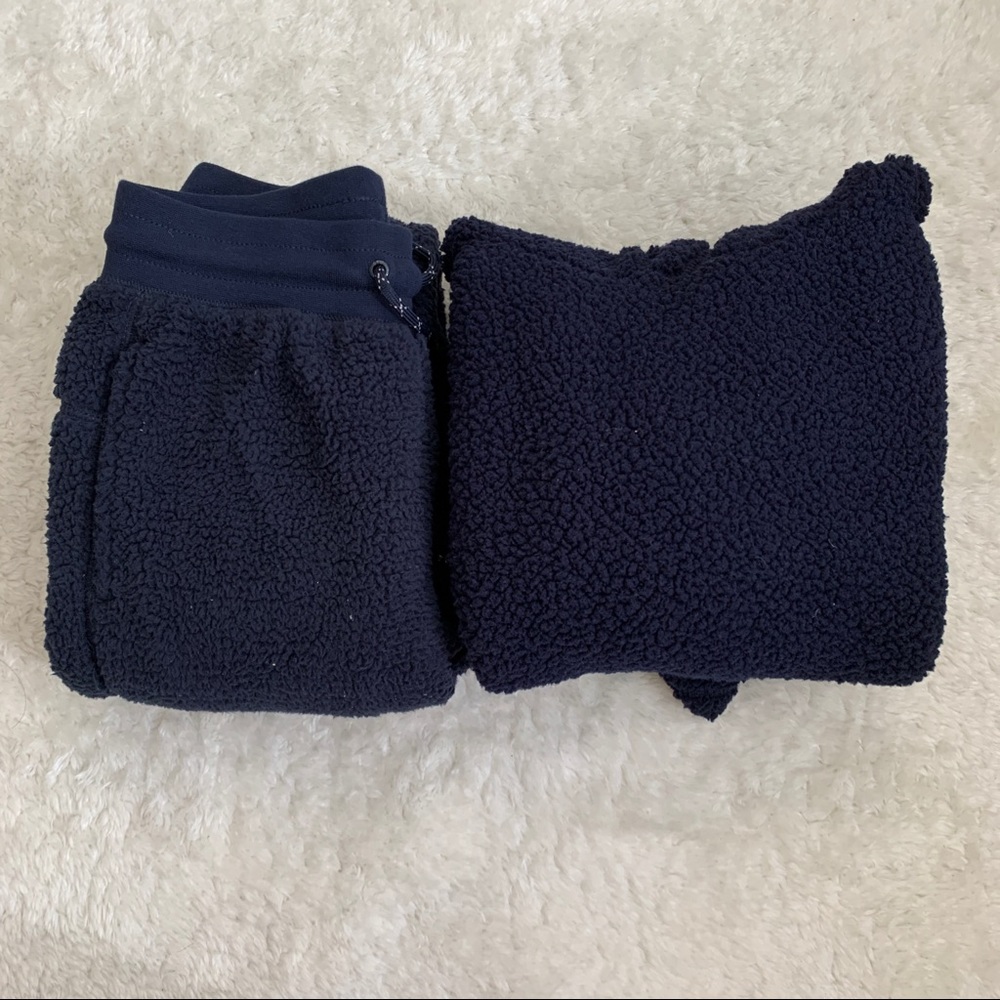 Sweater and pants set for boys